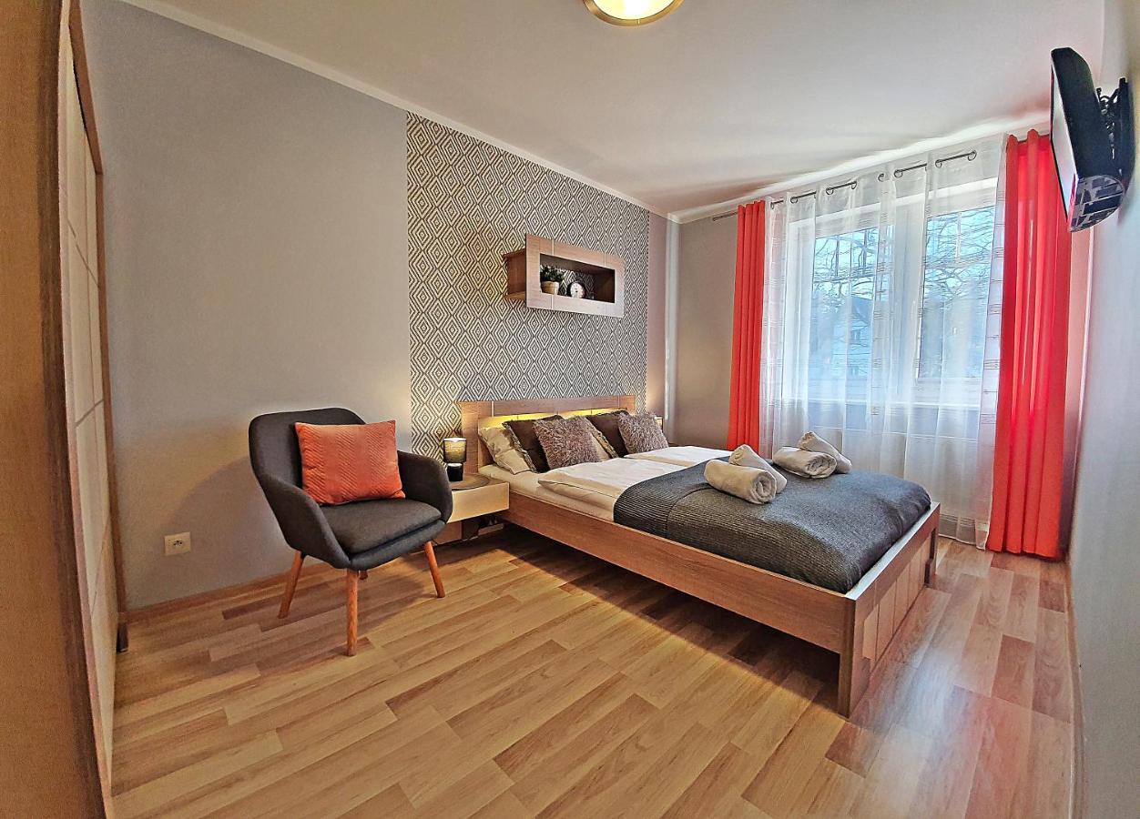 Apartamenty Sun&Fun Rezydencja Pod Debami Nad Lomnica 1B I 2B- Blisko Centrum I Sklepow W Otoczeniu Zieleni Karpacz Luaran gambar