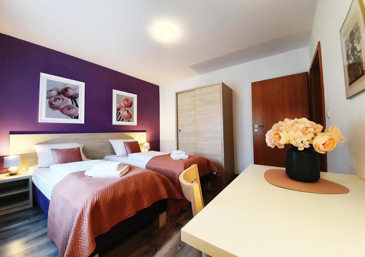 Apartamenty Sun&Fun Rezydencja Pod Debami Nad Lomnica 1B I 2B- Blisko Centrum I Sklepow W Otoczeniu Zieleni Karpacz Luaran gambar