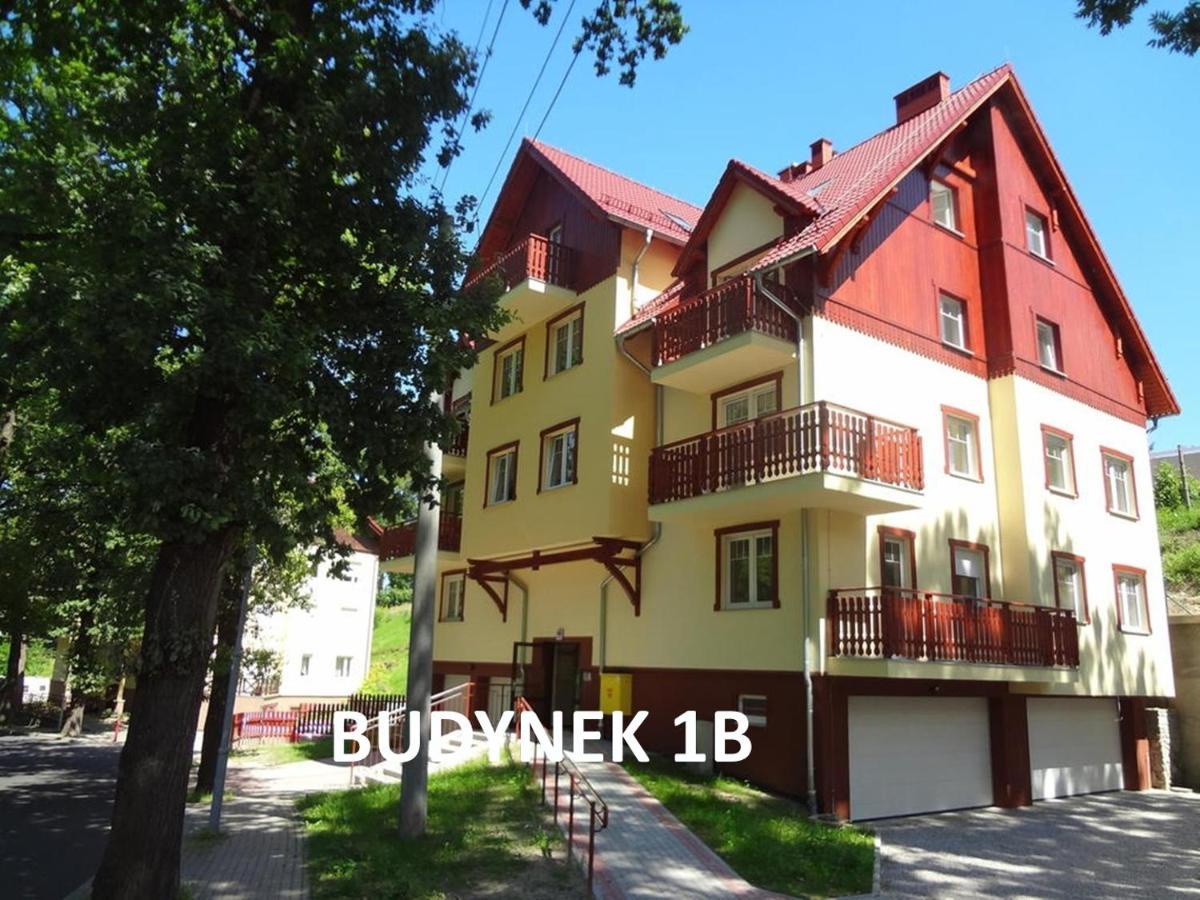 Apartamenty Sun&Fun Rezydencja Pod Debami Nad Lomnica 1B I 2B- Blisko Centrum I Sklepow W Otoczeniu Zieleni Karpacz Luaran gambar