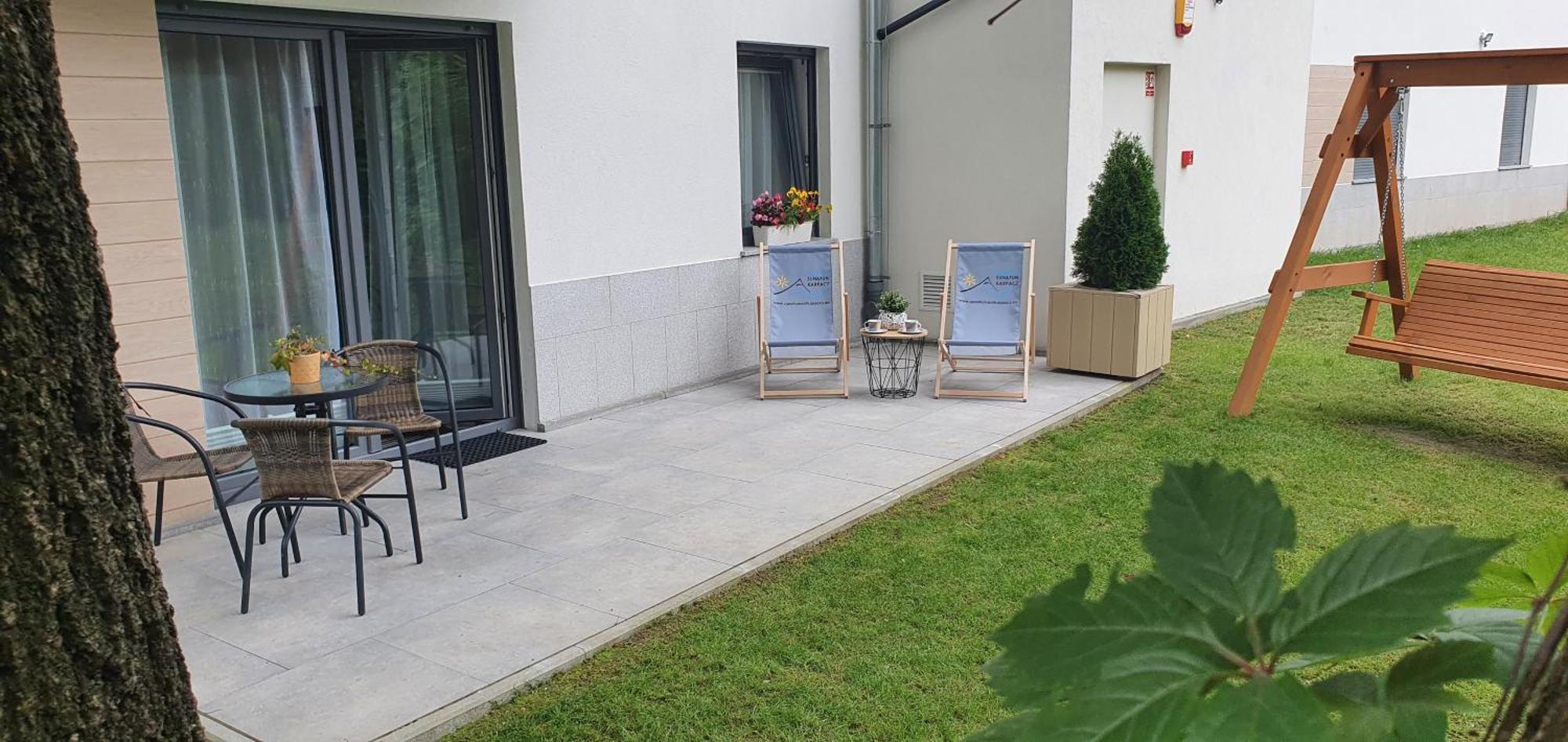 Apartamenty Sun&Fun Rezydencja Pod Debami Nad Lomnica 1B I 2B- Blisko Centrum I Sklepow W Otoczeniu Zieleni Karpacz Bilik gambar